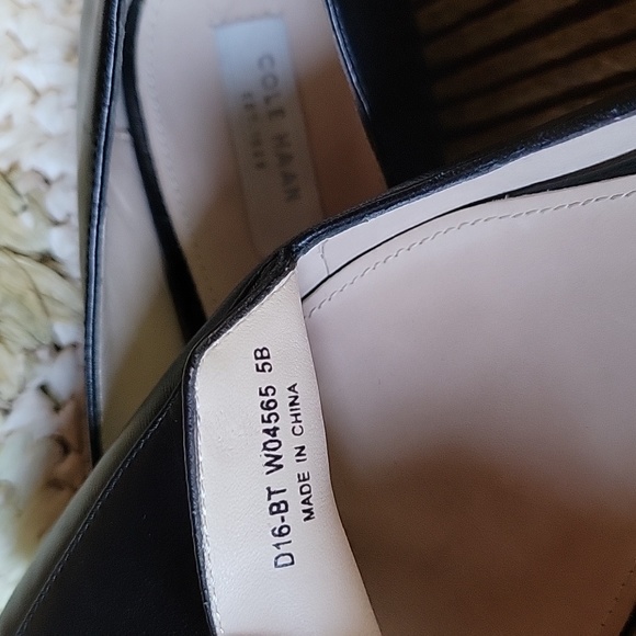 Cole Haan Dellora Skimmer Pointed Toe Loafers, Black, size 5B - Picture 11 of 11